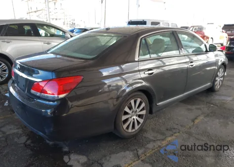 2011 Toyota Avalon Limited z USA, uszkodzony, nr VIN 4T1BK3DB5BU388527